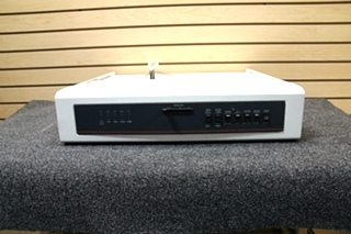 USED RV OVEN RANGE HOOD WHITE SIZE: 22W x 20D x 5T