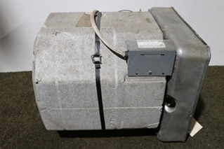 USED SUBURBAN SW10DE 10 GALLON WATER HEATER