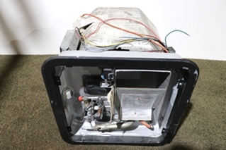 USED SUBURBAN SW10DE WATER HEATER