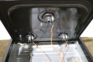 USED AMANA 3 BURNER COOK TOP ALZ8580ADB