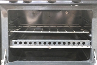 USED CLY1610BDB MAGIC CHEF OVEN